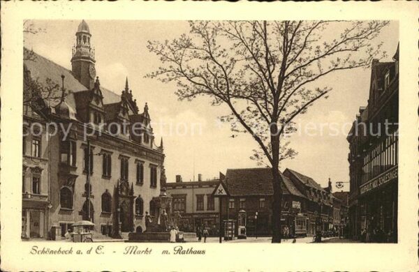 Schoenebeck Elbe Markt mit Rathaus