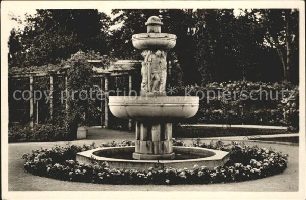 Karlsruhe Baden Rosengartenbrunnen