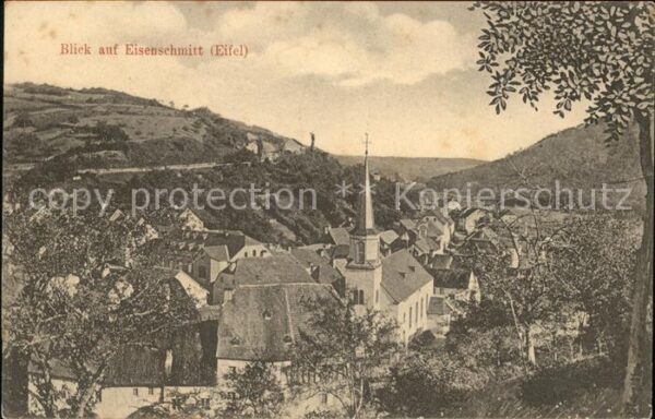 Eisenschmitt Ortsansicht mit Kirche