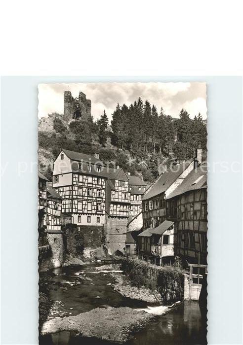 Monschau Fachwerkhäuser an der Rur Burgruine Hal
