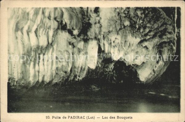 Hoehlen Caves Grottes Puits de Padirac Lac des Bouquets