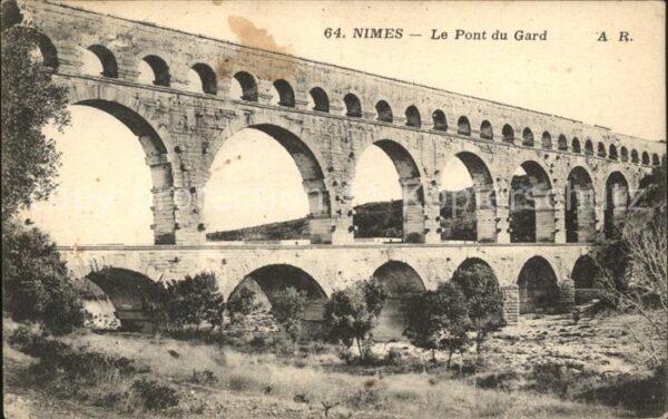 Bruecken Bauwerke Nimes Pont du Gard