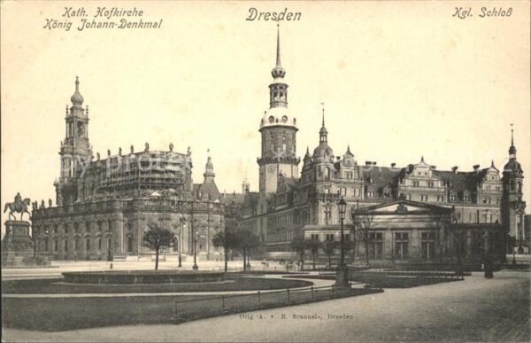 Dresden Schloss Hofkirche König Johann-Denkmal