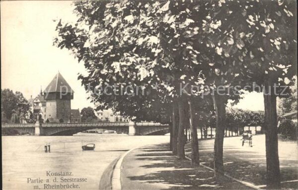 Konstanz Bodensee Seestrasse mit Rheinbrücke