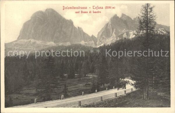 Dolomiten Dolimitenstrasse Tofana und Dosso di La