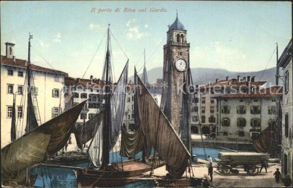 Riva del Garda Porto Hafen Schiff Turm