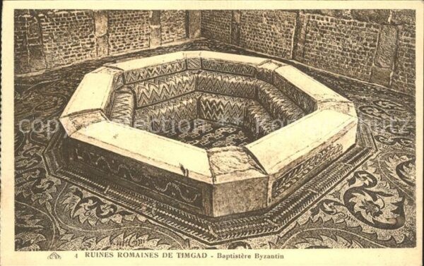 Timgad Ruines romaines Baptistere Byzantin Ant