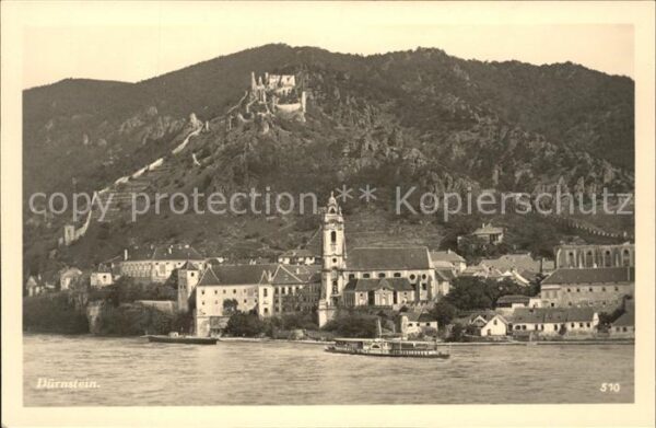 Duernstein Wachau Ortsansicht mit Burg Dürnstein