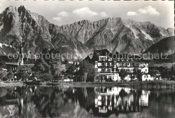 Seefeld Tirol mit Wettersteingebirge