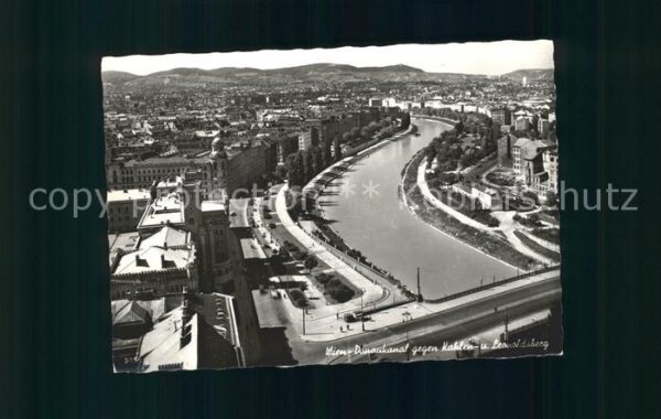 Wien Donaukanal mit Kahlen und Leopoldsberg