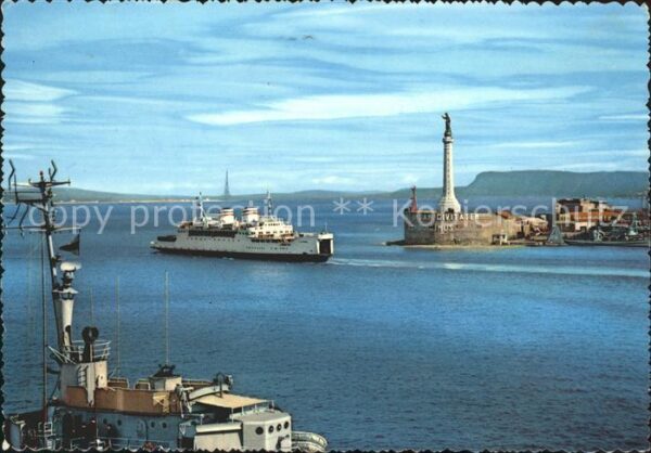 Faehre Ferry Bac Traghetto-- Messina Porto e la Madonnina