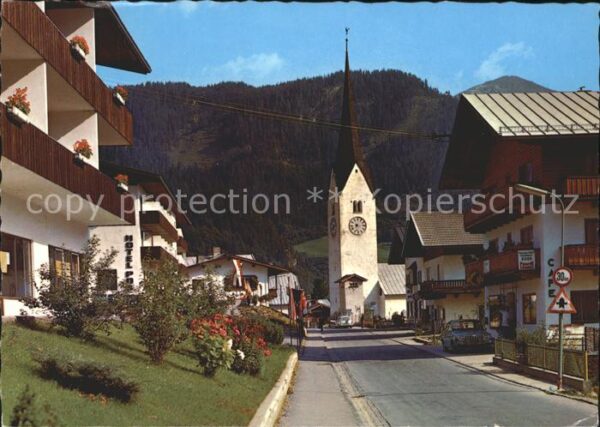 Krimml Dorfstrasse Kirche
