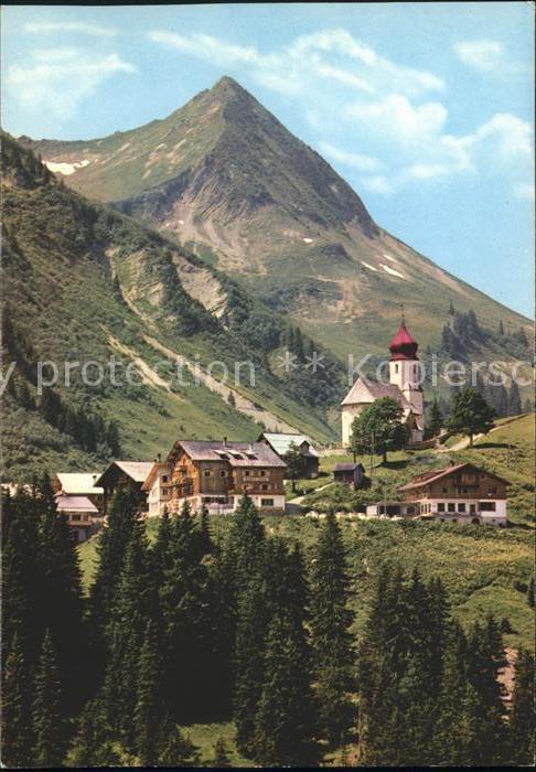 Damuels Vorarlberg Ortsansicht mit Kirche Damülser Horn