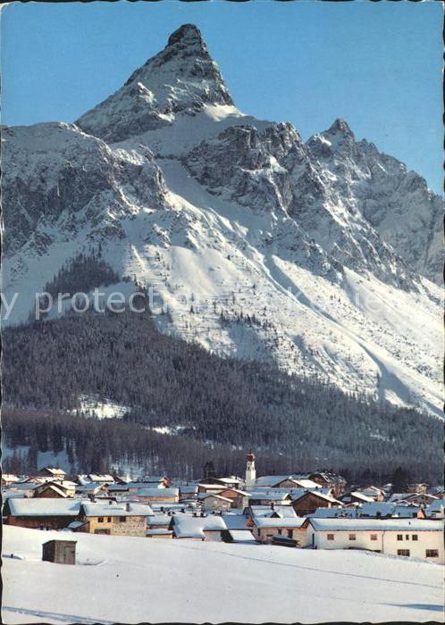 Ehrwald Tirol Gesamtansicht mit Sonnenspitze Mieminge