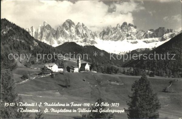 Dolomiti S. Maddalena in Funes St. Magdalena in