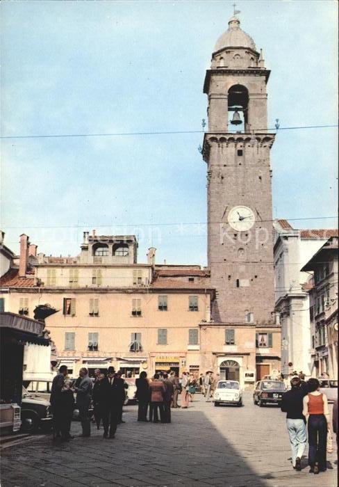 Pontremoli Piazza della Repubblica e il Campanone