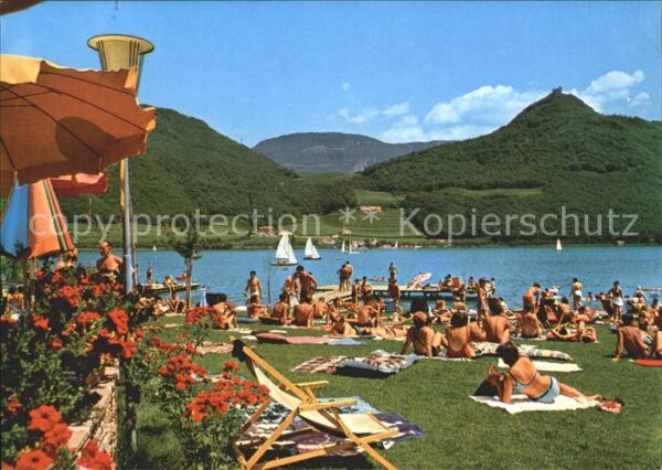 Kalterer See Suedtirol Lago di Caldaro presso Bolzano Segelboo