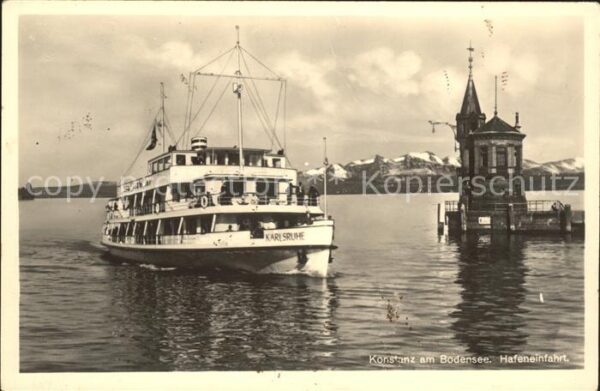 Dampfer Binnenschifffahrt Konstanz am Bodensee Hafeneinfahrt