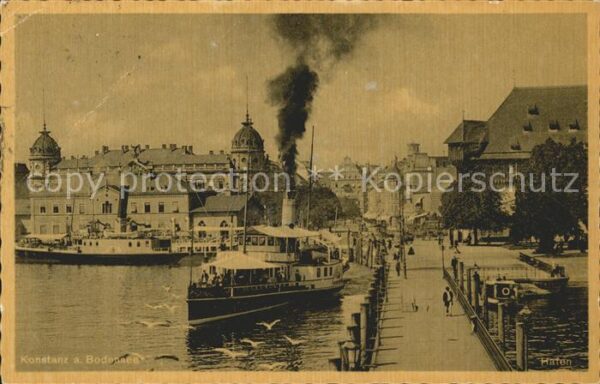 Dampfer Seitenrad Konstanz am Bodensee Hafen