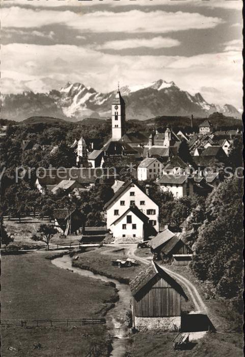 Wangen Allgaeu mit Altmann und Säntis