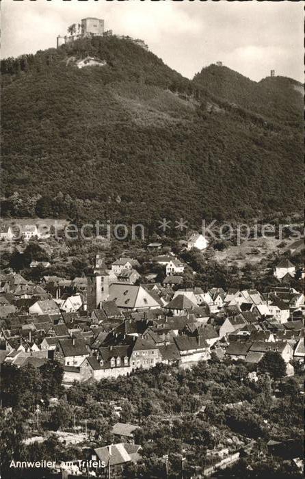 Annweiler Trifels Ortsansicht mit Burg