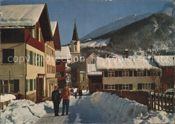 Hindelang Kirchstrasse mit Iseler