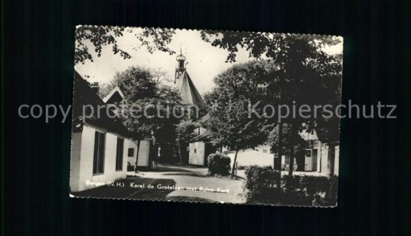 Bergen aan Zee Karel de Grotelaan met Ruine Kerk