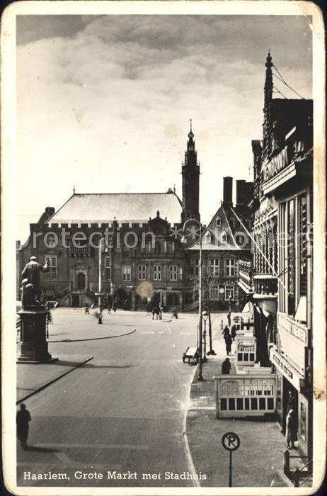 Haarlem Grote Markt met Stadhuis Monument Denkm