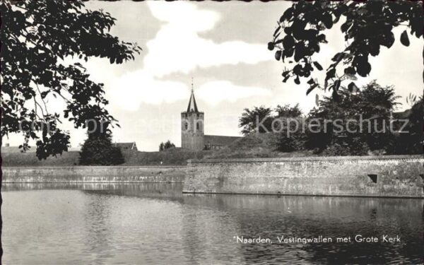 Naarden Vestingwallen met Grote Kerk Festungsma
