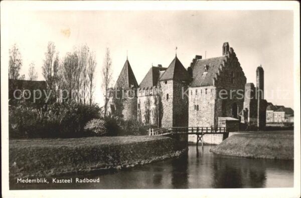 Medemblik Kasteel Radboud Burg