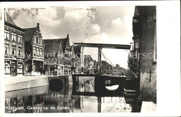 Alkmaar Gezicht op de Zijdam Kanal Zugbrücke