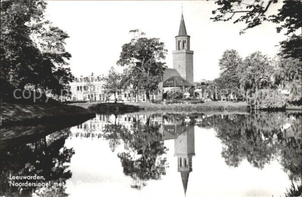 Leeuwarden Noordersingel met St Dominicuskerk Kirc