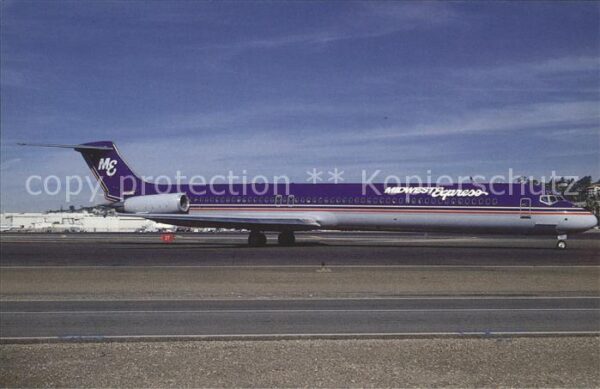 Flugzeuge Zivil McDonnell Douglas MD-77 c/n 49762 N601M