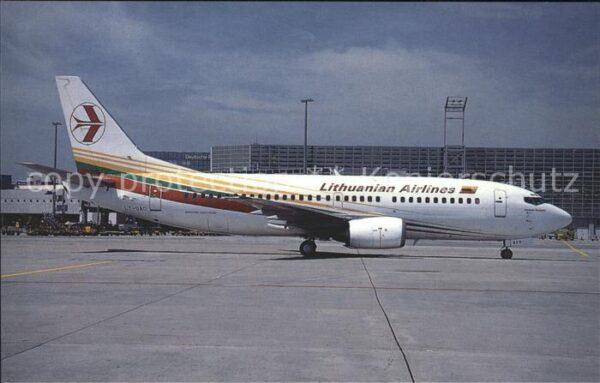 Flugzeuge Zivil Lithuanian Airlines Boeing 737-300 LY-B