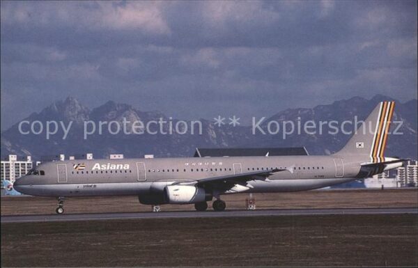 Flugzeuge Zivil Asiana Airbus A321-200 HL-7589