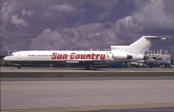 Flugzeuge Zivil Boeing 727-282 c/n 21946 CS-TBW Sun Cou