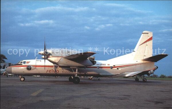 Flugzeuge Zivil Antonov 32B HK-3930X cn 3309 Selva Colo
