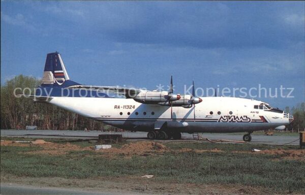 Flugzeuge Zivil Antonov 12 RA-11324 cn 2340805 Avial Av