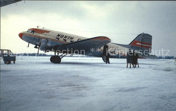 Flugzeuge Zivil North Central Airlines Douglas DC-3 N17