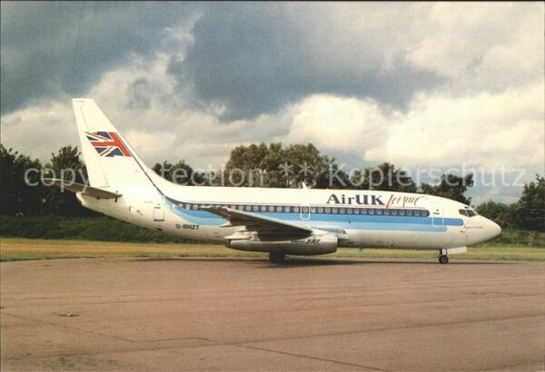 Flugzeuge Zivil Air Uk Leisure Boeing 737-200 G-BNZT c/