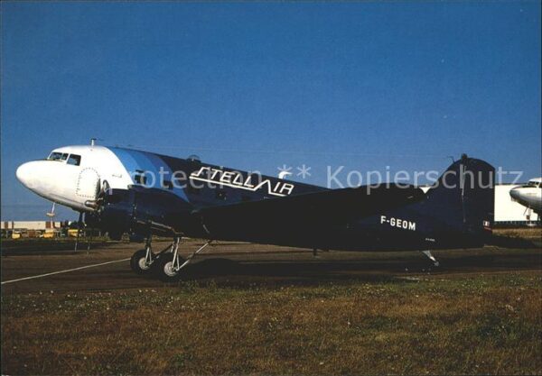 Flugzeuge Zivil Stellair DC-3 F-GEOM Nantes