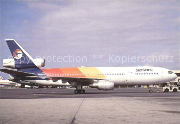 Flugzeuge Zivil Air Pacific DC10 N8212