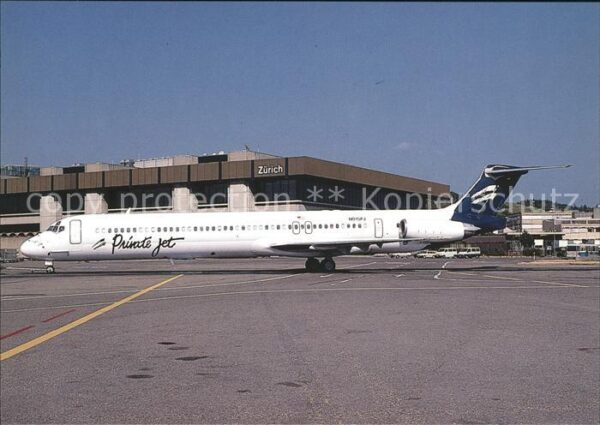 Flugzeuge Zivil Private Jet Mc Donnell Douglas MD-83 N9