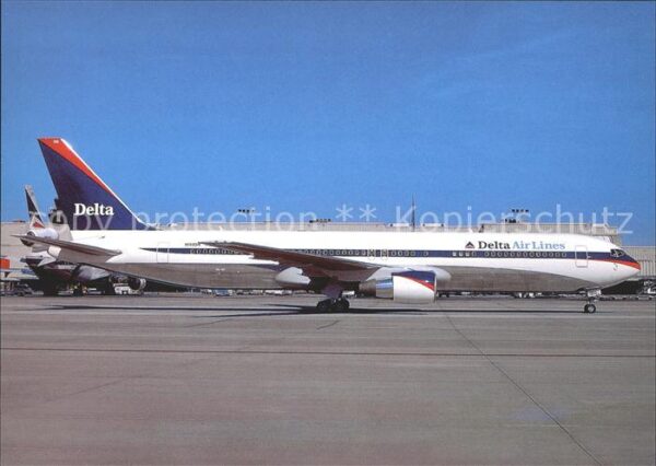 Flugzeuge Zivil Delta Air Lines Boeing B-767-332 (ER) N