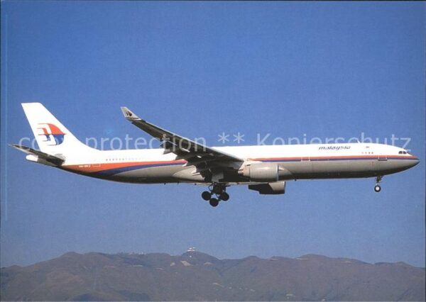 Flugzeuge Zivil Malaysia Airlines A330-322 9M-MKZ c/n 0