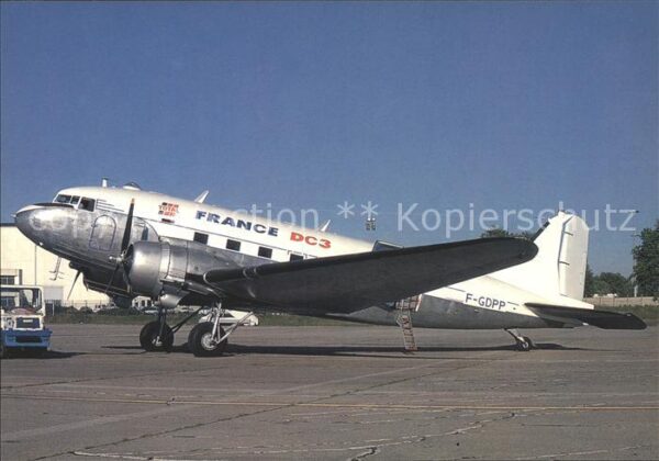 Flugzeuge Zivil France DC-3 F-GDPP c/n 9172