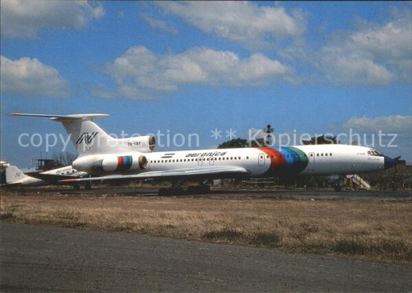 Flugzeuge Zivil Aeronica Tupolev 154M YN-CBT