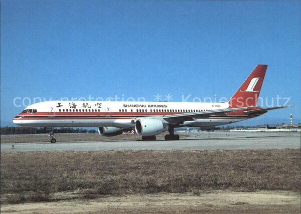 Flugzeuge Zivil Shanghai Airlines Boeing 757-26D B-2843