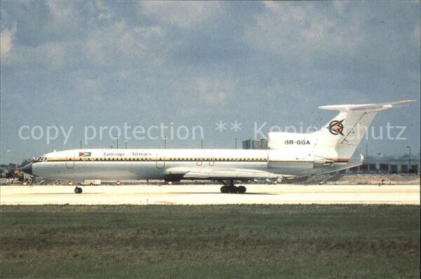 Flugzeuge Zivil Tupolev 154 Guyana Airways 8R-GGA
