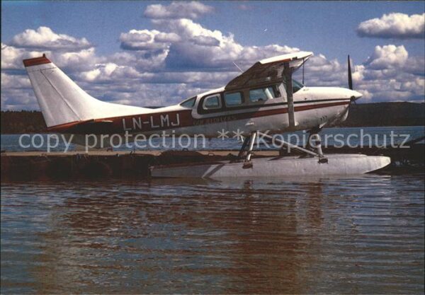 Flugzeuge Zivil Gofjeld Fly A.S. Cessna U206C Super Sky